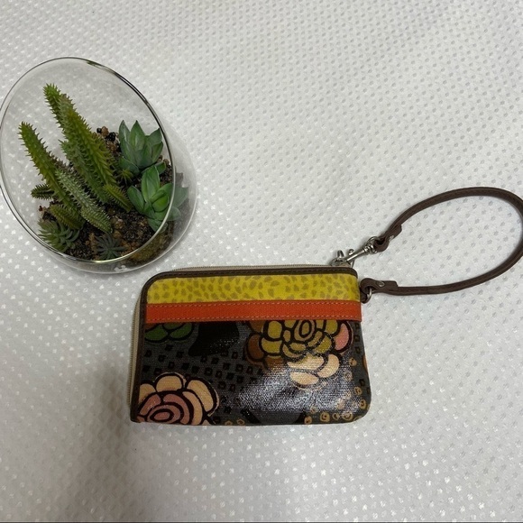 FOSSIL Key per Wristlet Flower - Picture 5 of 8